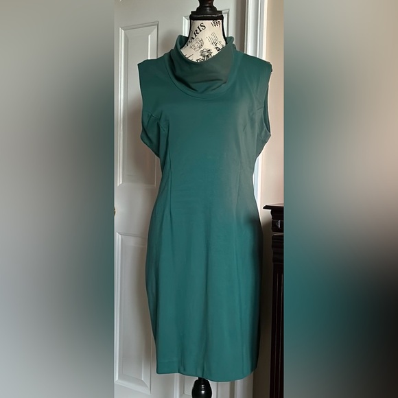 ✨🎄✨ ALFRED SUNG GREEN DRESS Size 10 NWOT - Picture 2 of 8